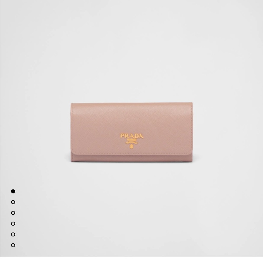 Brand new, never used beautiful Prada wallet.